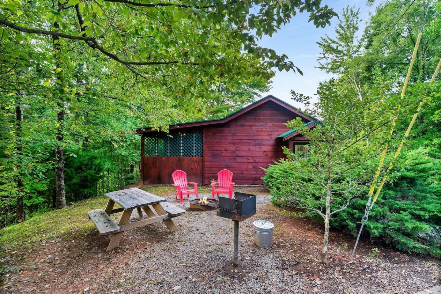 Romantic Mtn Cabin Hot Tub & Jacuzzi Views Sevierville Zewnętrze zdjęcie